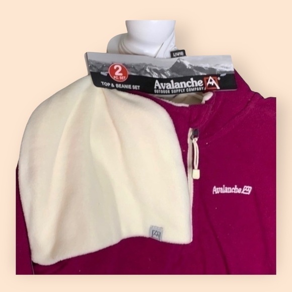 Avalanche Top & Matching Beanie Set - Picture 4 of 5